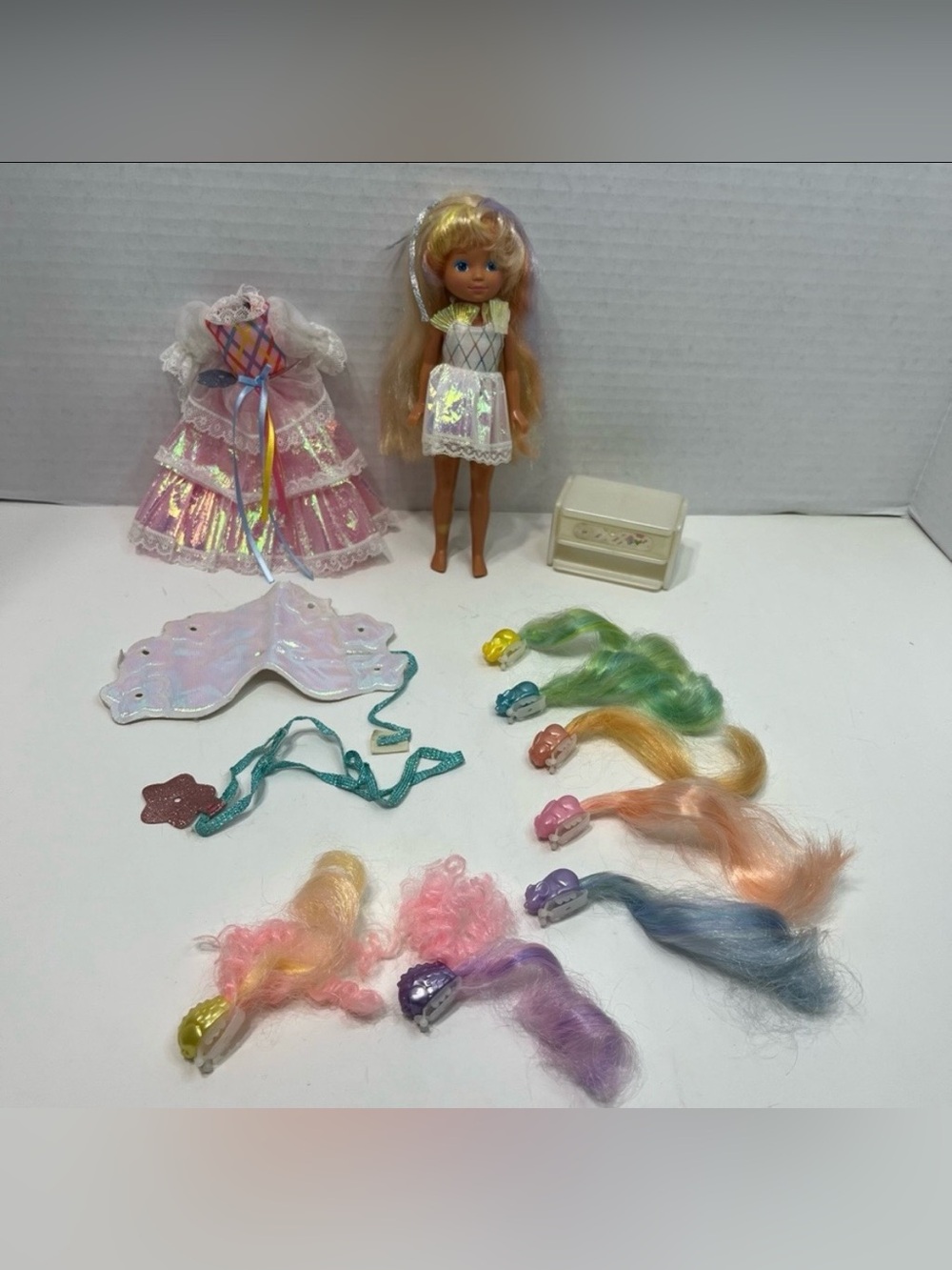LADY LOVELY LOCKS vintage enchanted island doll accessories pixie tails lot
